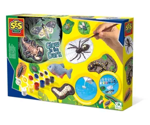 SES Creative Children's Scary Animals Glow in the Dark Casting and Painting Set