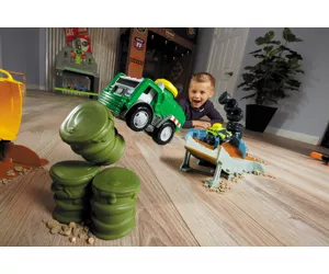 Little Tikes Slammin' Racers Scrapyard Derby