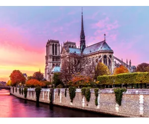Ravensburger Picturesque Notre Dame