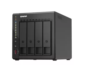 QNAP TS-453E