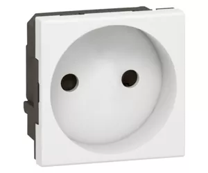 Legrand 077110 розетка