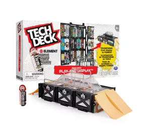 Tech Deck Play and Display Transforming Ramp Set and Carrying Case with Exclusive Fingerboard